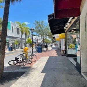 Hi, I’m Anya! I use Depop, Poshmark, and Mercari for selling my items.